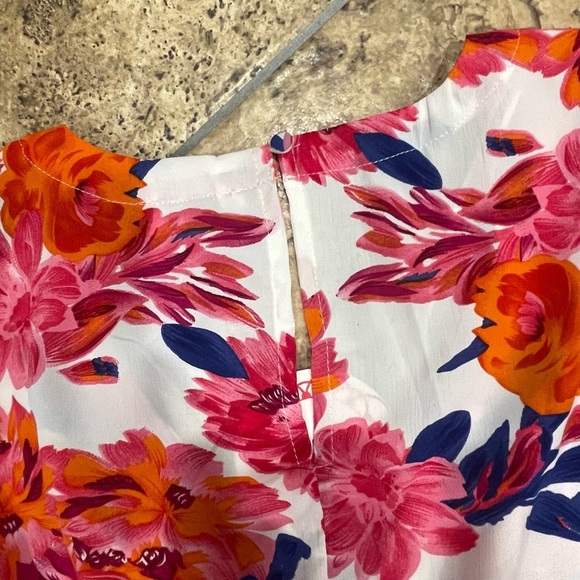 UMGEE PINK & ORANGE FLORAL ROMPER RUFFLE SHORT SLEEVE V-NECK DRAWSTRING WAIST - Picture 4 of 15